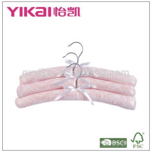 Set of 3pcs satin padded hanger with lace decorated